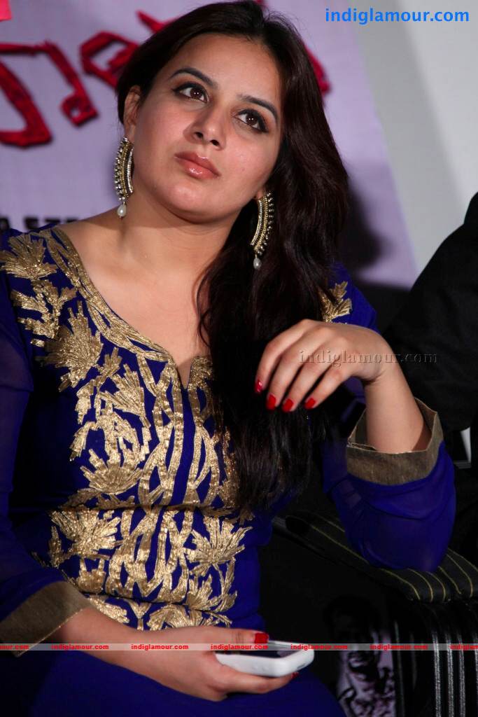 Pooja Gandhi Actress hd photo