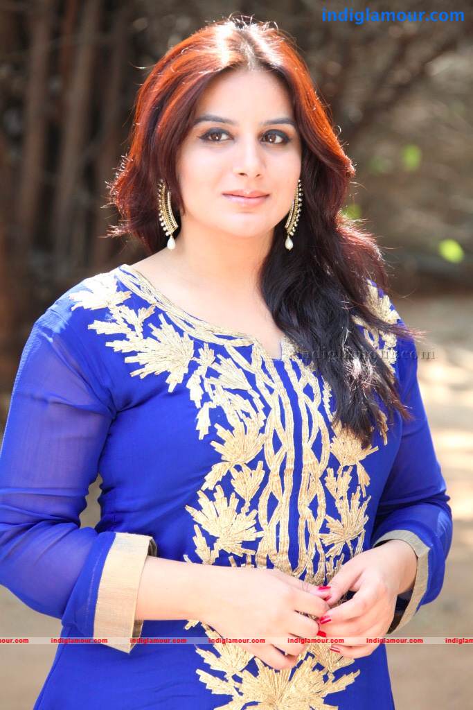 Pooja Gandhi Actress hd photo