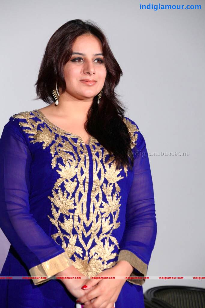 Pooja Gandhi Actress hd photo