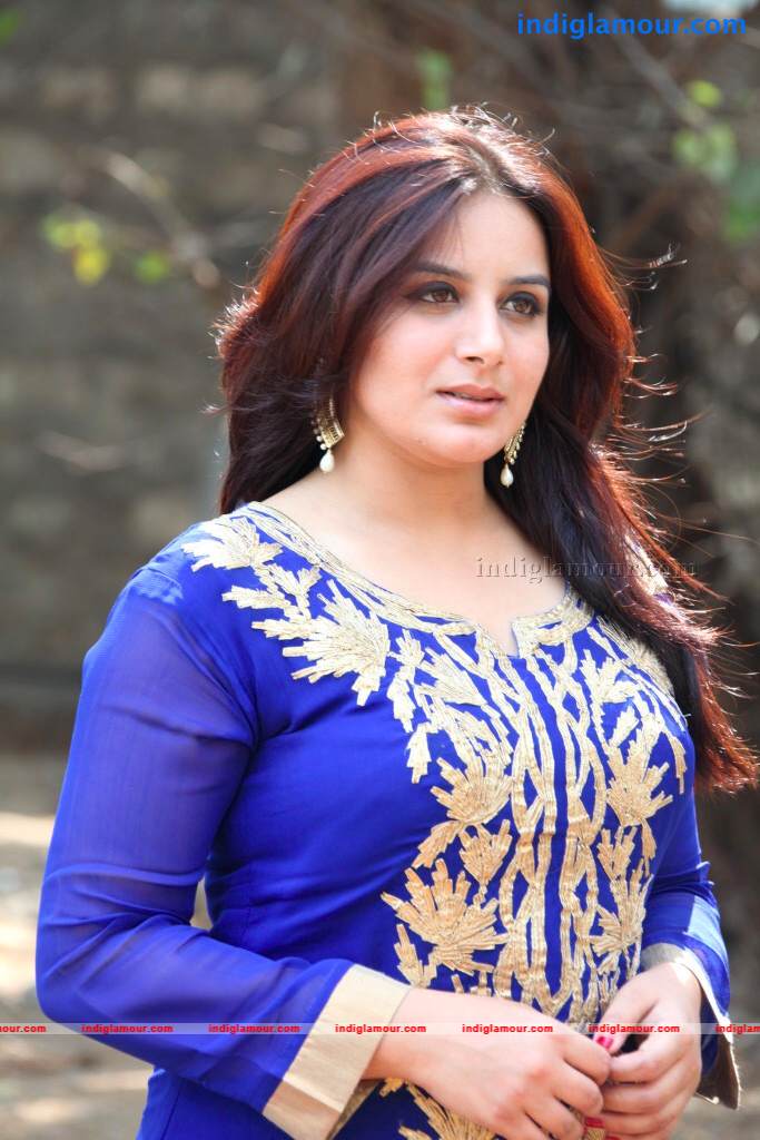 Pooja Gandhi Actress hd photo