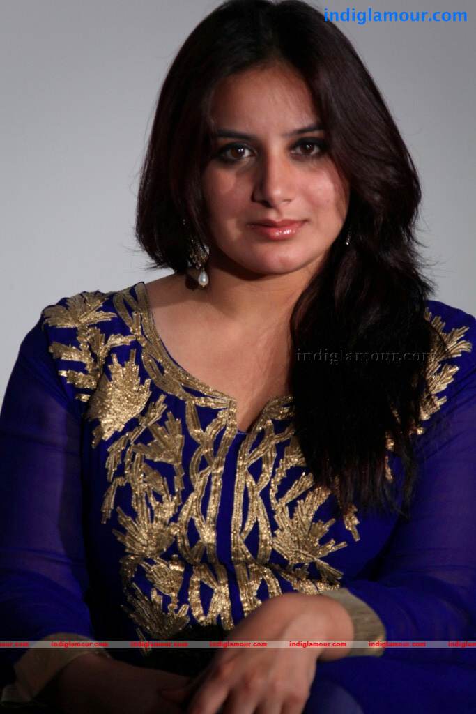 Pooja Gandhi Actress hd photo