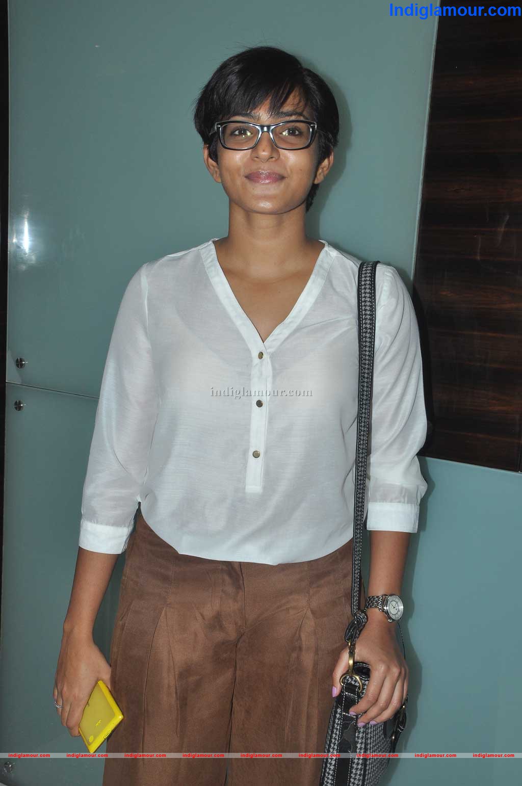 Parvathy Actress hd photo