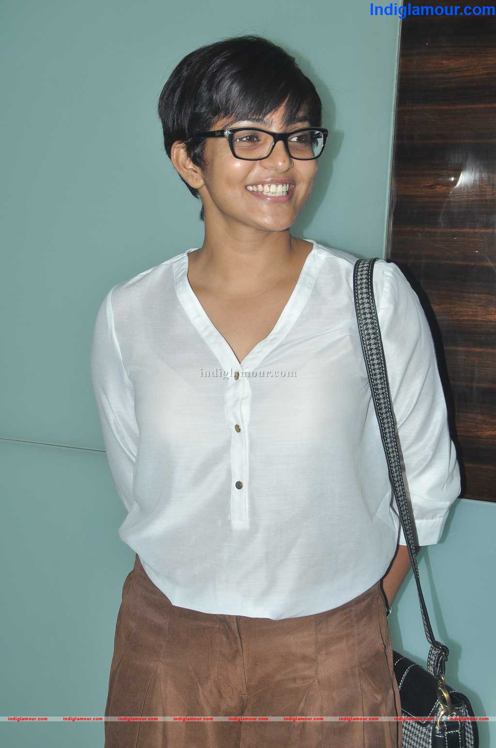 Parvathy Actress hd photo