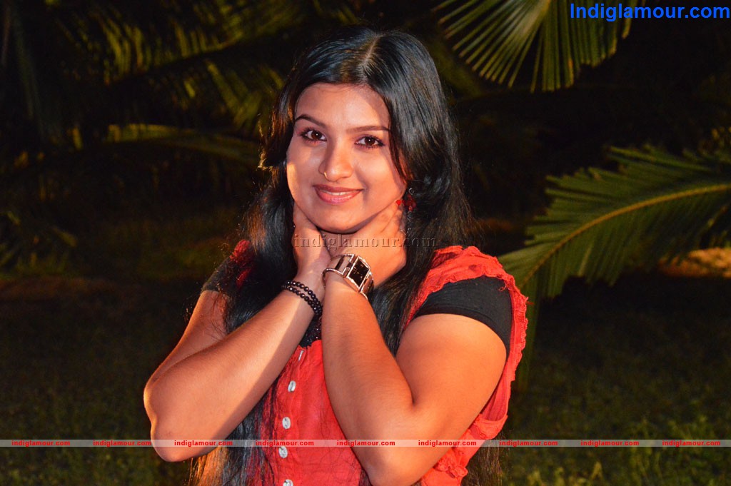 Souparnika Actress hd photo
