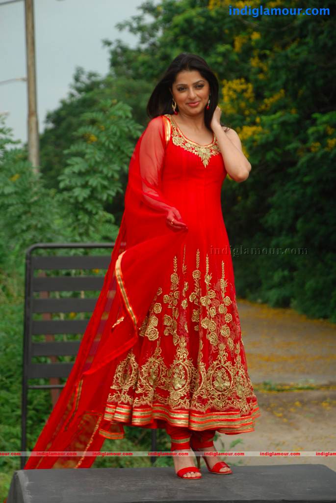 Bhoomika Chawla Actress hd photo