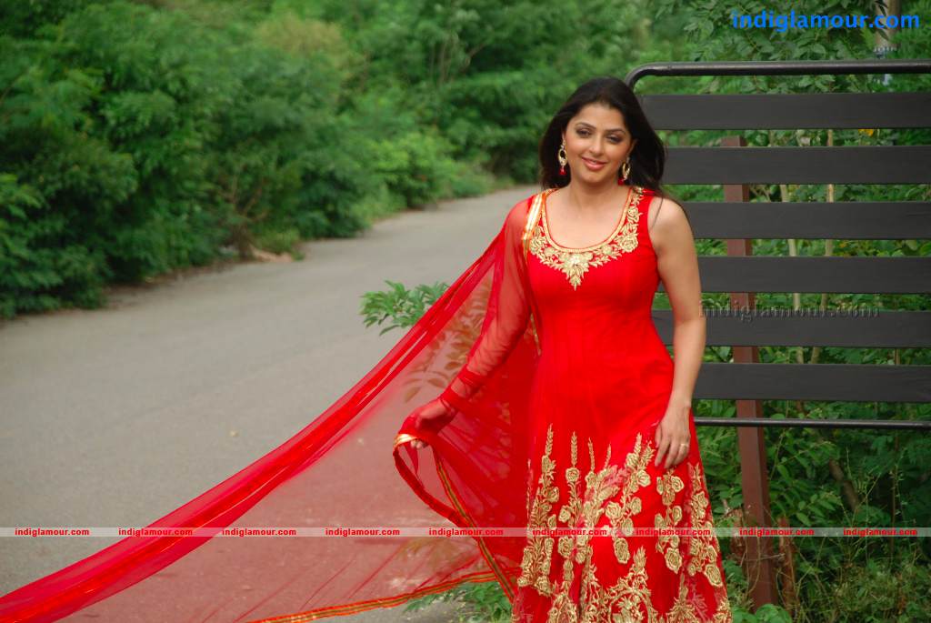 Bhoomika Chawla Actress hd photo