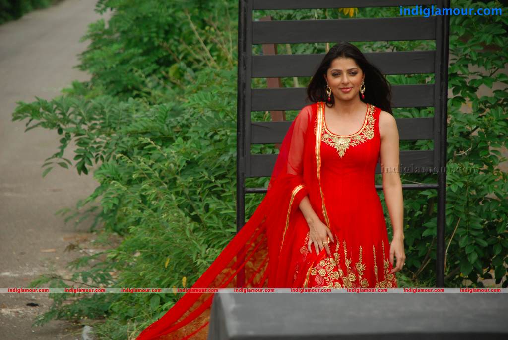Bhoomika Chawla Actress hd photo