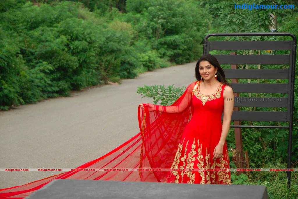 Bhoomika Chawla Actress hd photo