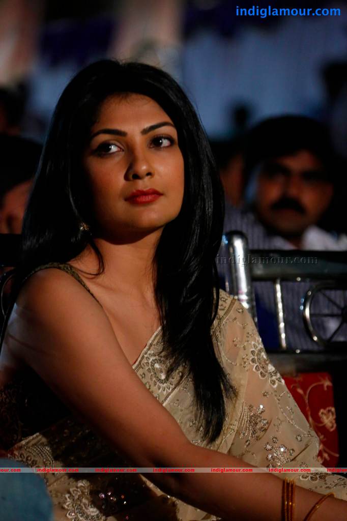 Kamalinee Mukherji Actress hd photo