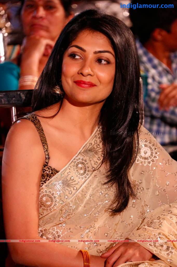 Kamalinee Mukherji Actress hd photo