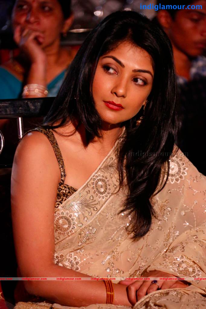 Kamalinee Mukherji Actress hd photo