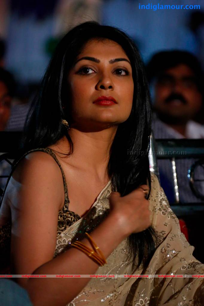 Kamalinee Mukherji Actress hd photo