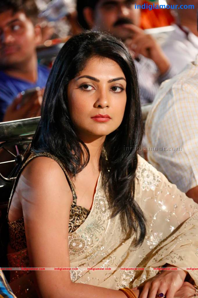 Kamalinee Mukherji Actress hd photo