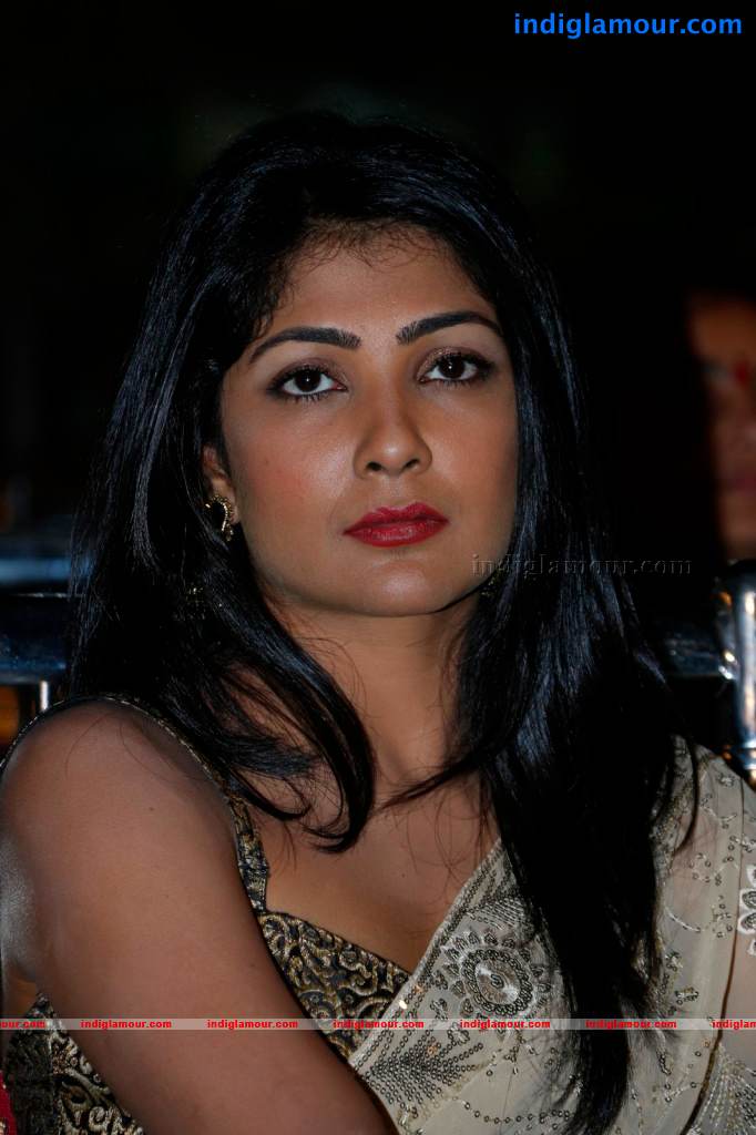Kamalinee Mukherji Actress hd photo