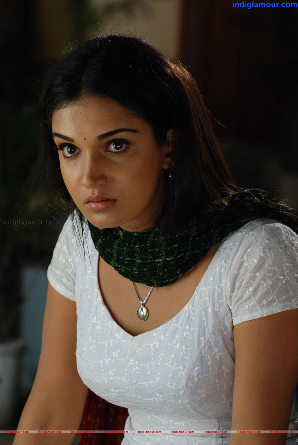 Honey Rose Actress hd photo