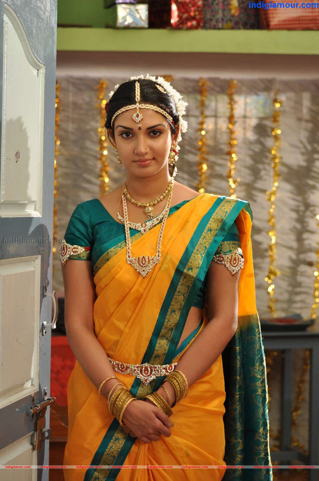 Honey Rose Actress hd photo