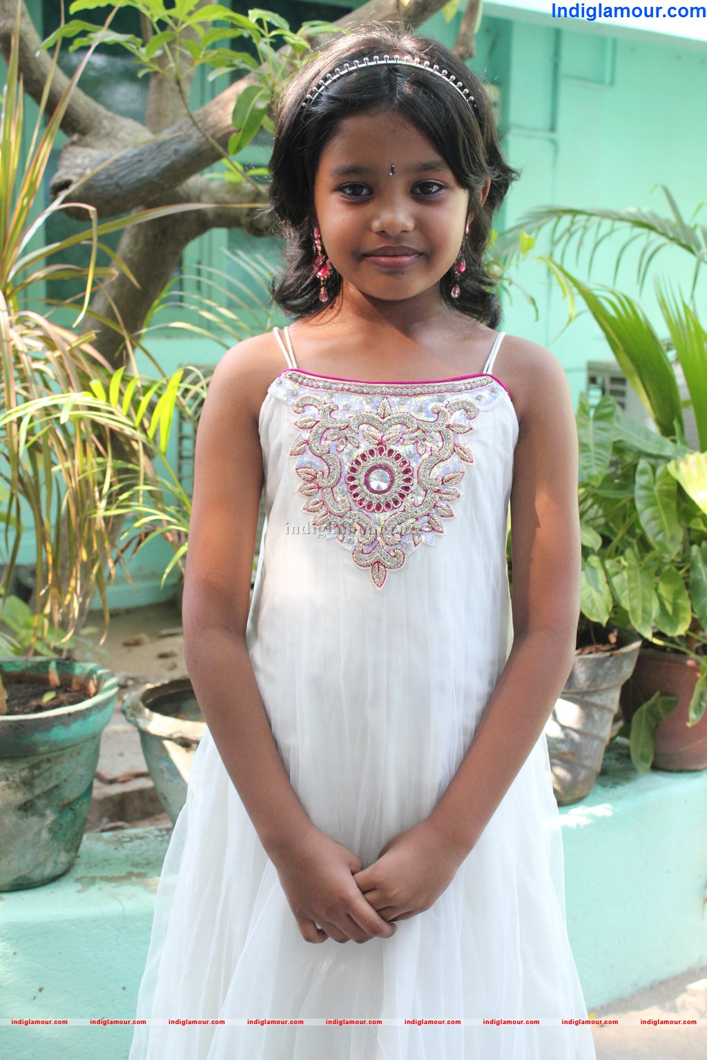 Baby Sanjana Actress hd photo