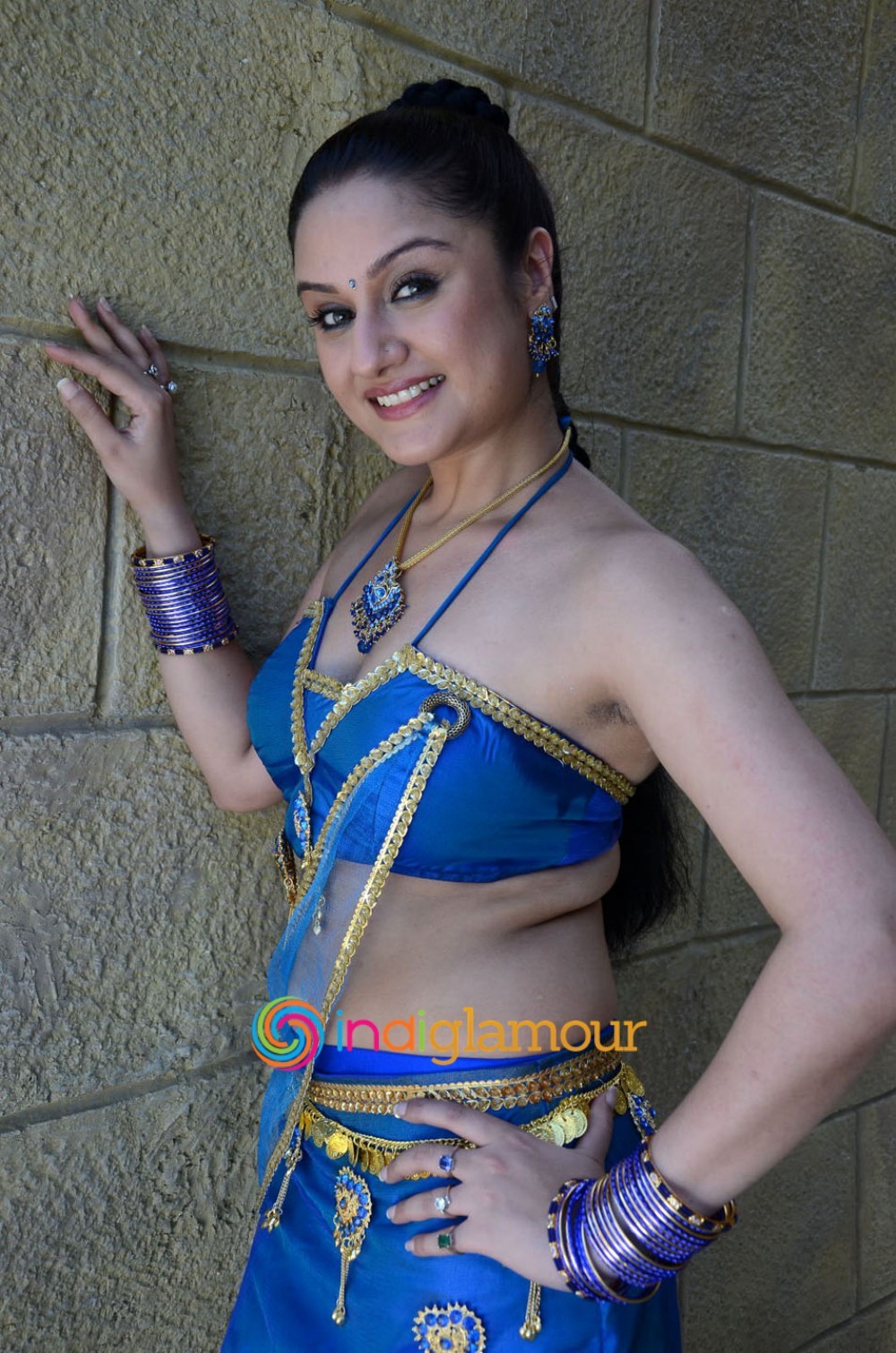 Sonia Agarwal Actress hd photo