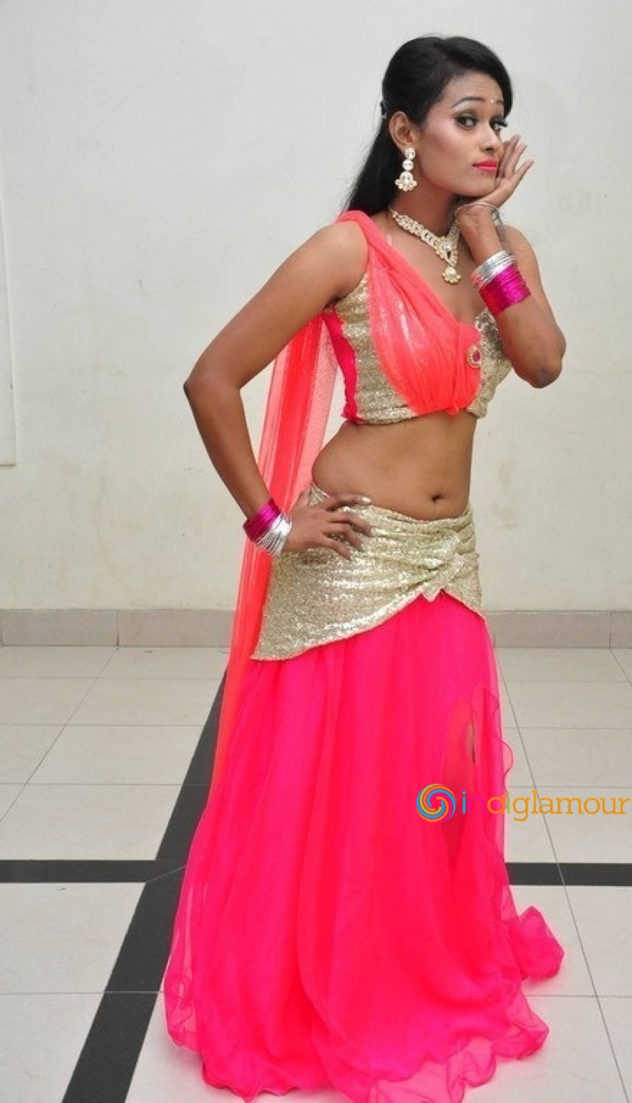 Nisha Actress hd photo