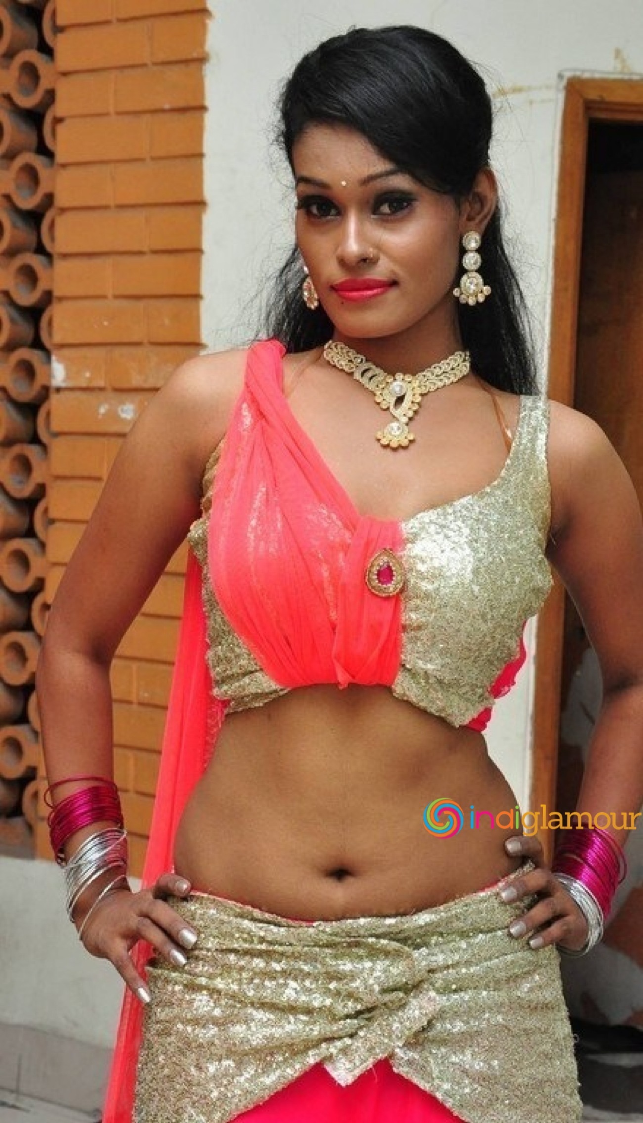 Nisha Actress hd photo
