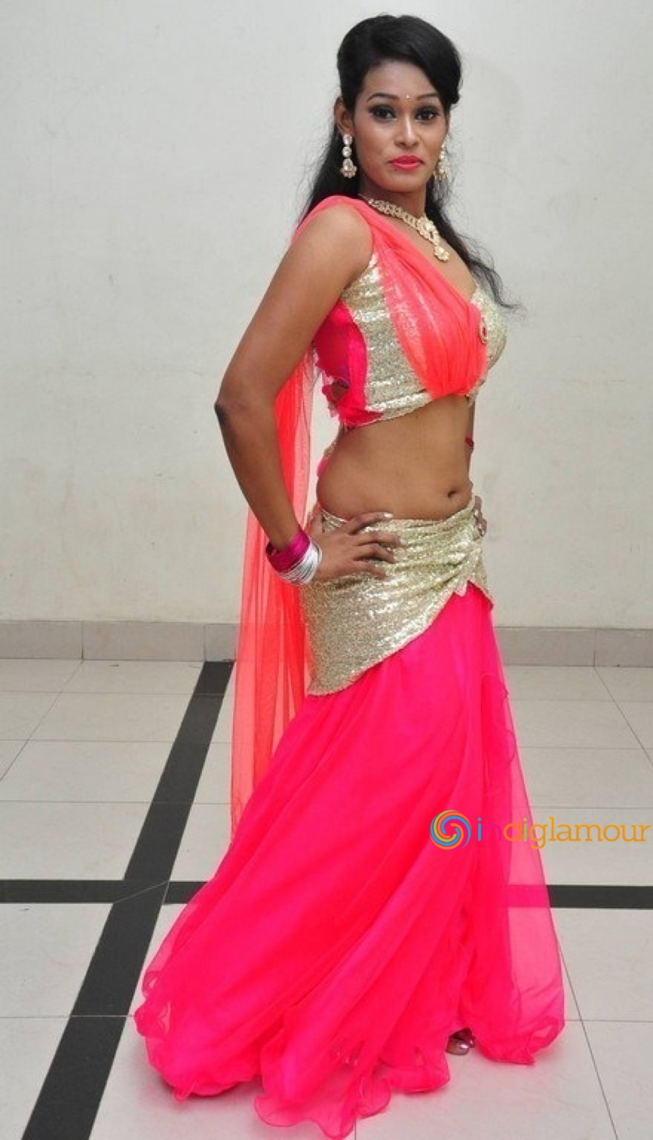 Nisha Actress hd photo