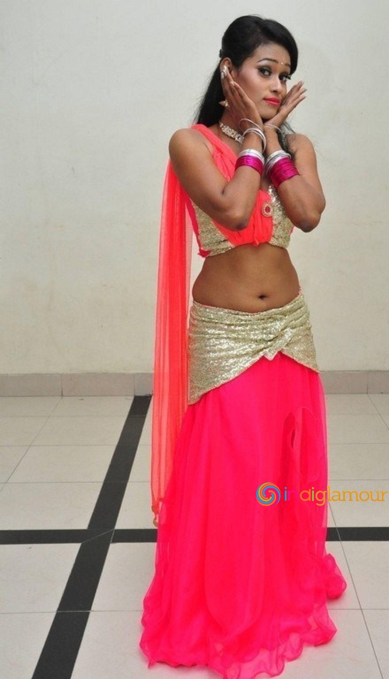 Nisha Actress hd photo