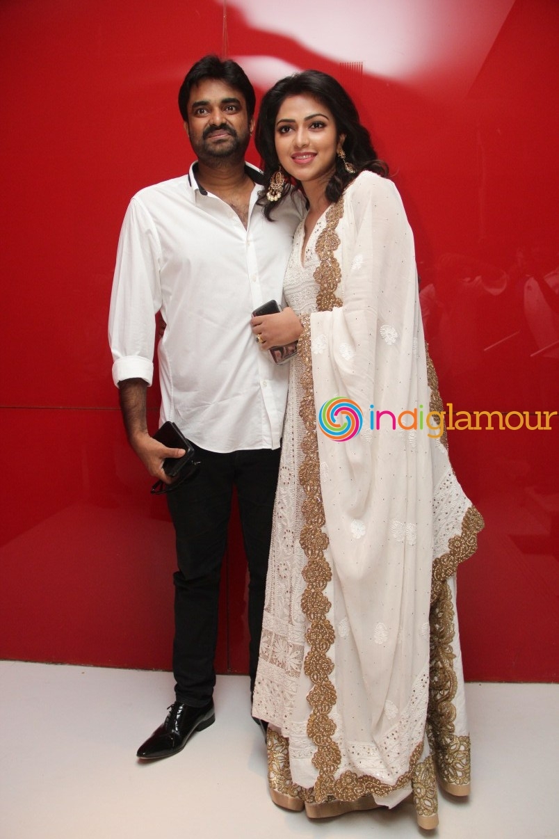 Amala Paul Vijay Actress hd photo