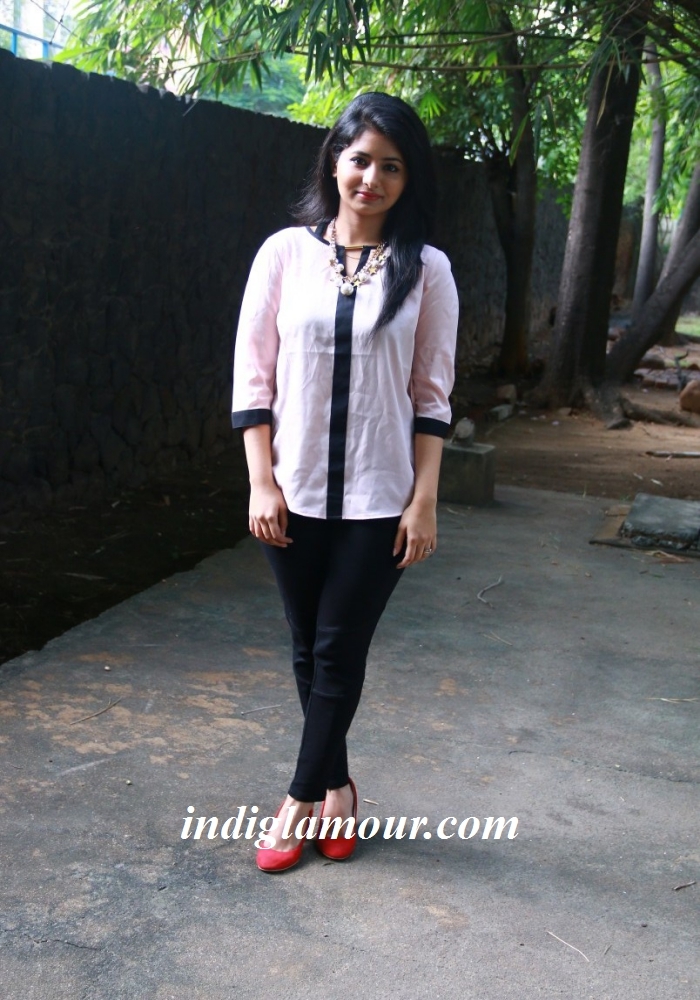 Reshmi Menon Actress hd photo