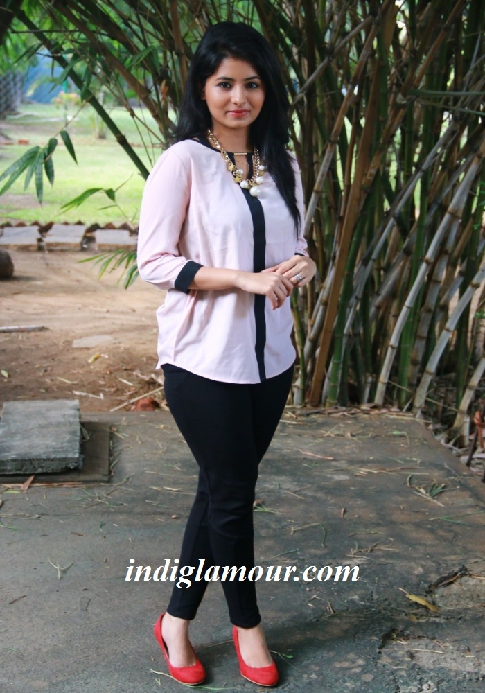 Reshmi Menon Actress hd photo