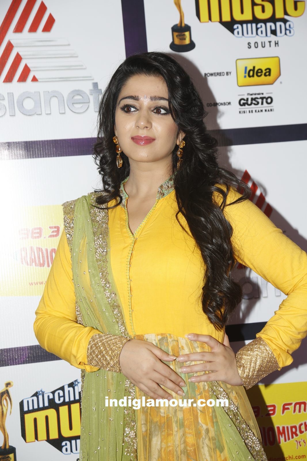 Charmi Actress hd photo