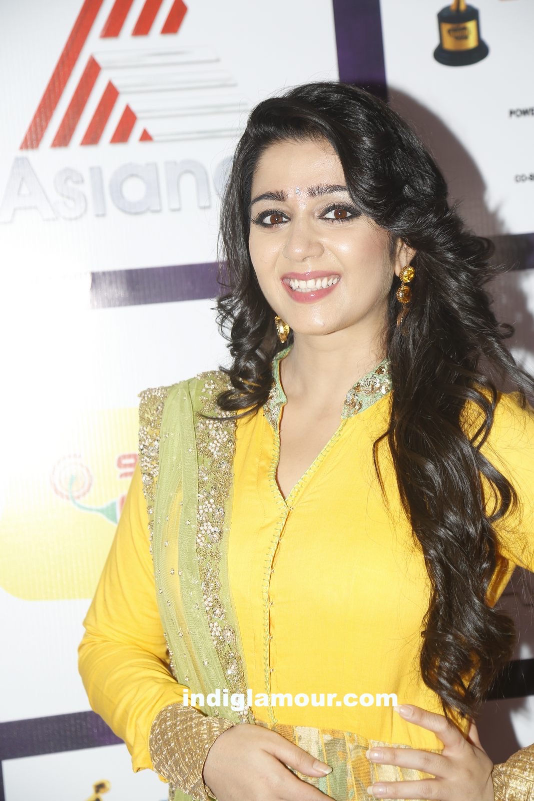Charmi Actress hd photo
