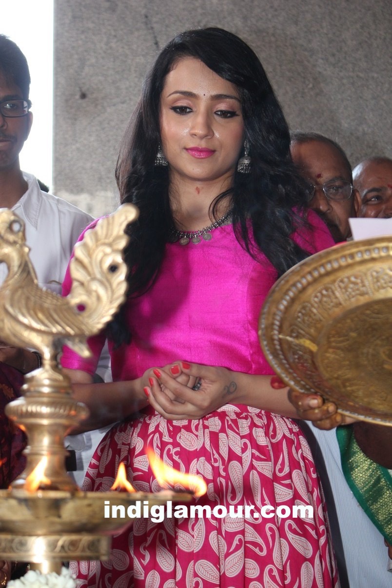 Trisha Actress hd photo