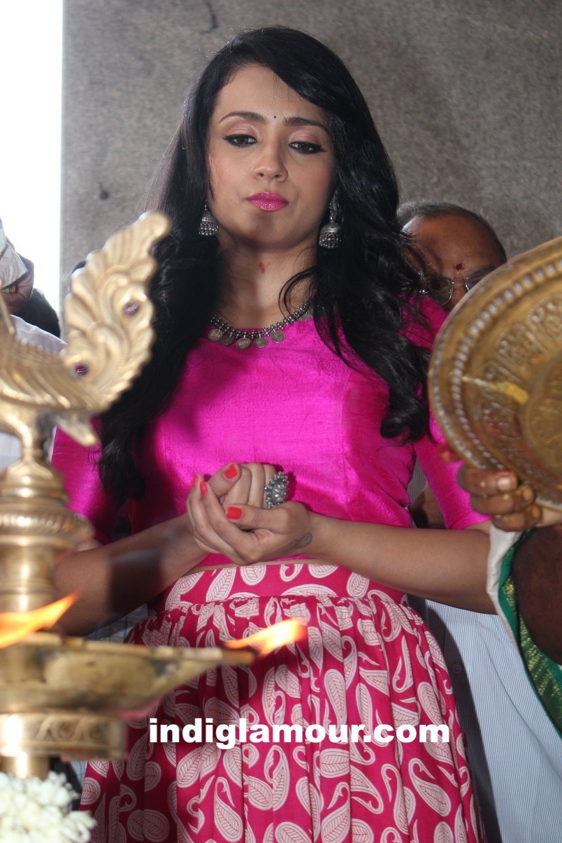 Trisha Actress hd photo