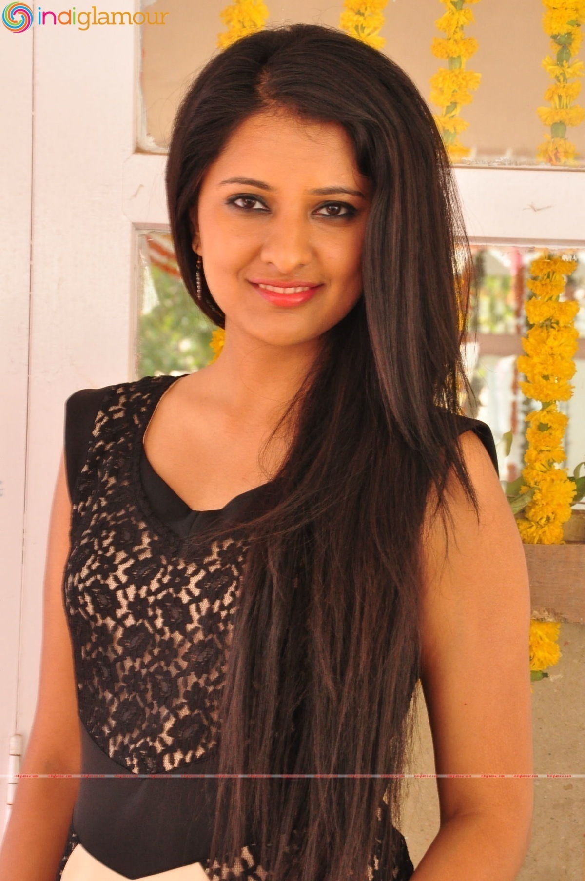 Nikita Bisht Actress hd photo