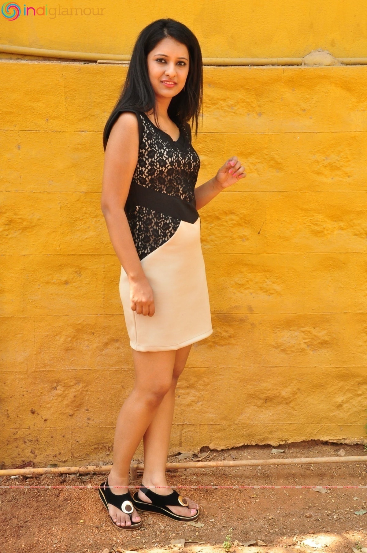 Nikita Bisht Actress hd photo