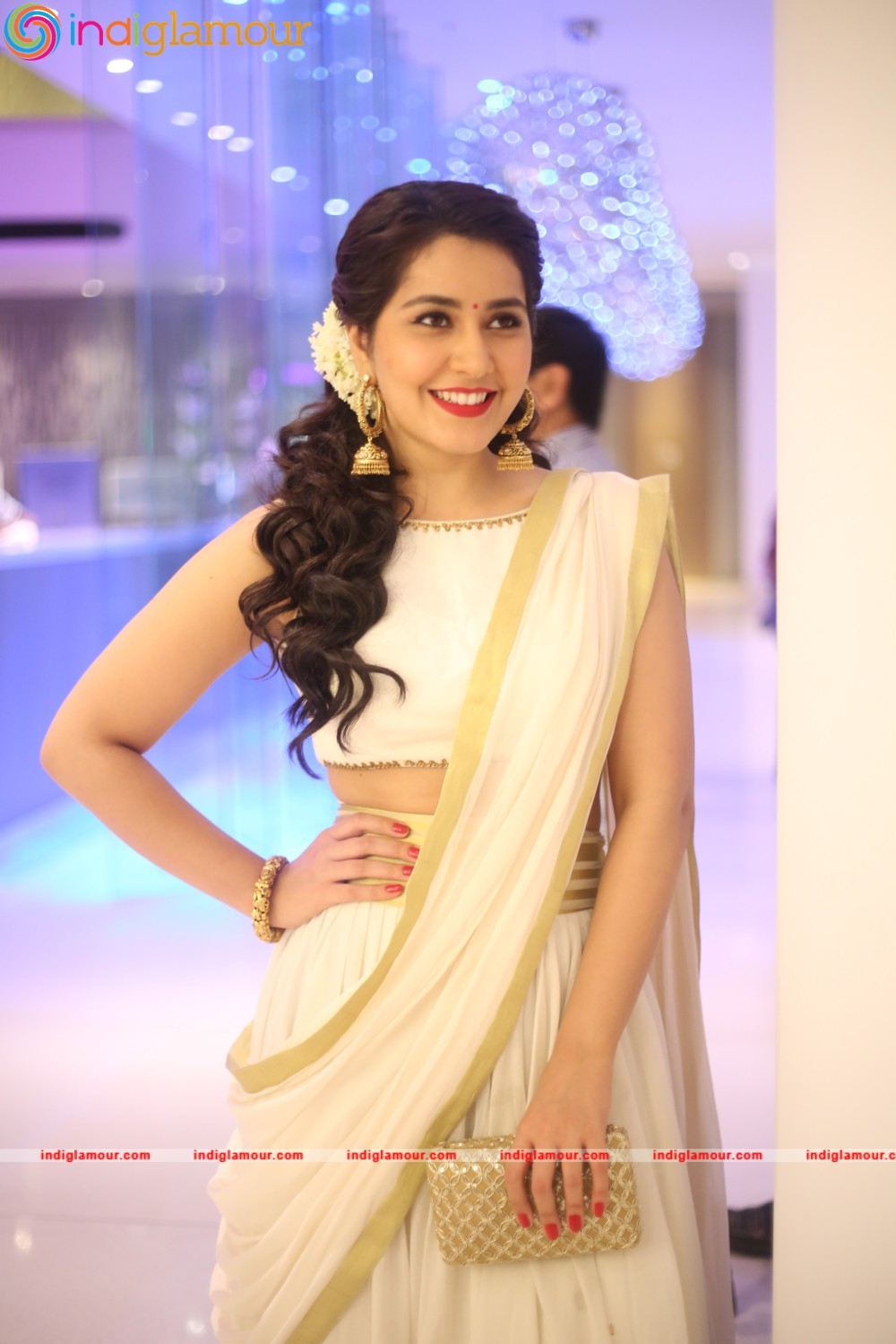 Raashi Khanna Actress hd photo