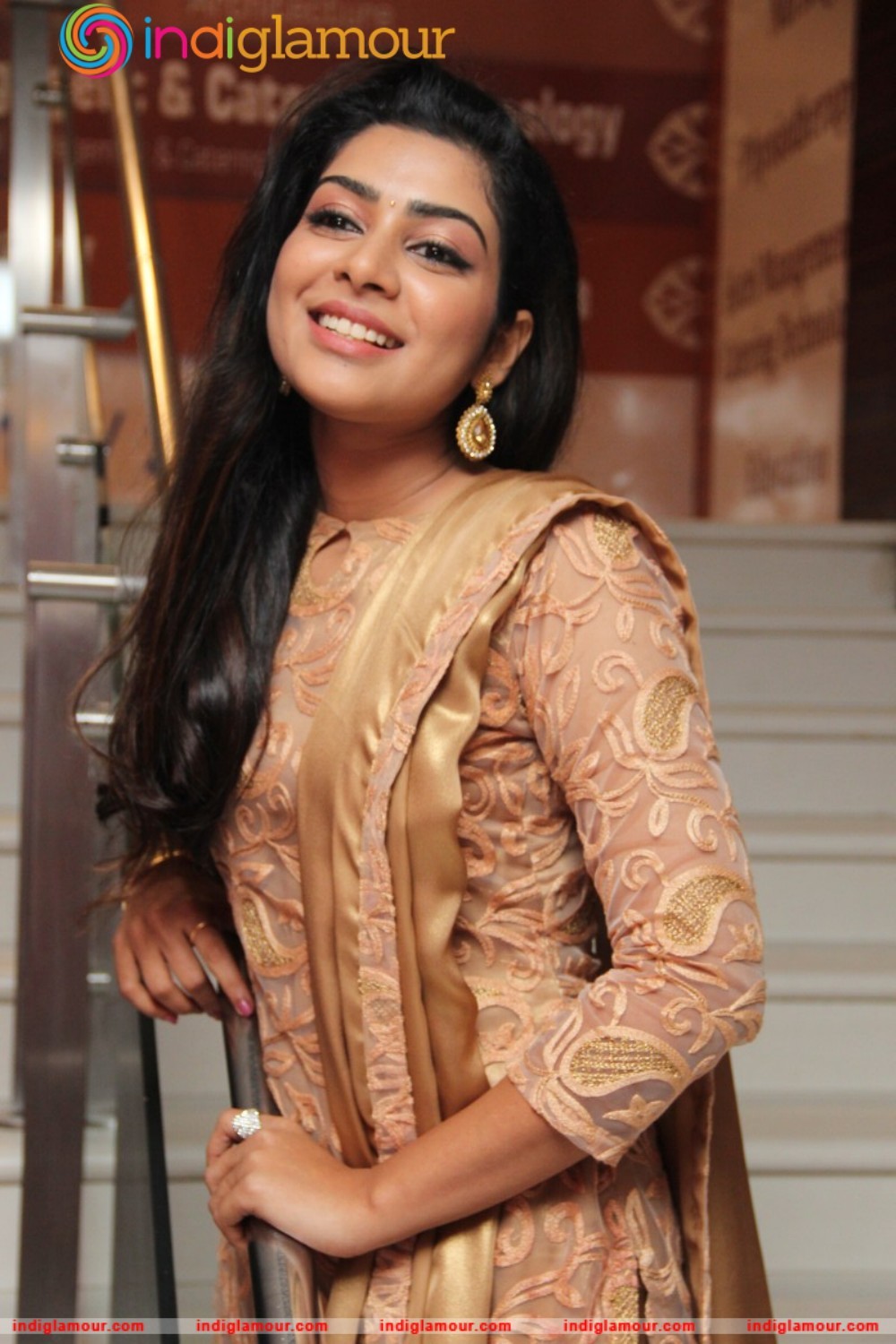 Satna Titus Actress hd photo