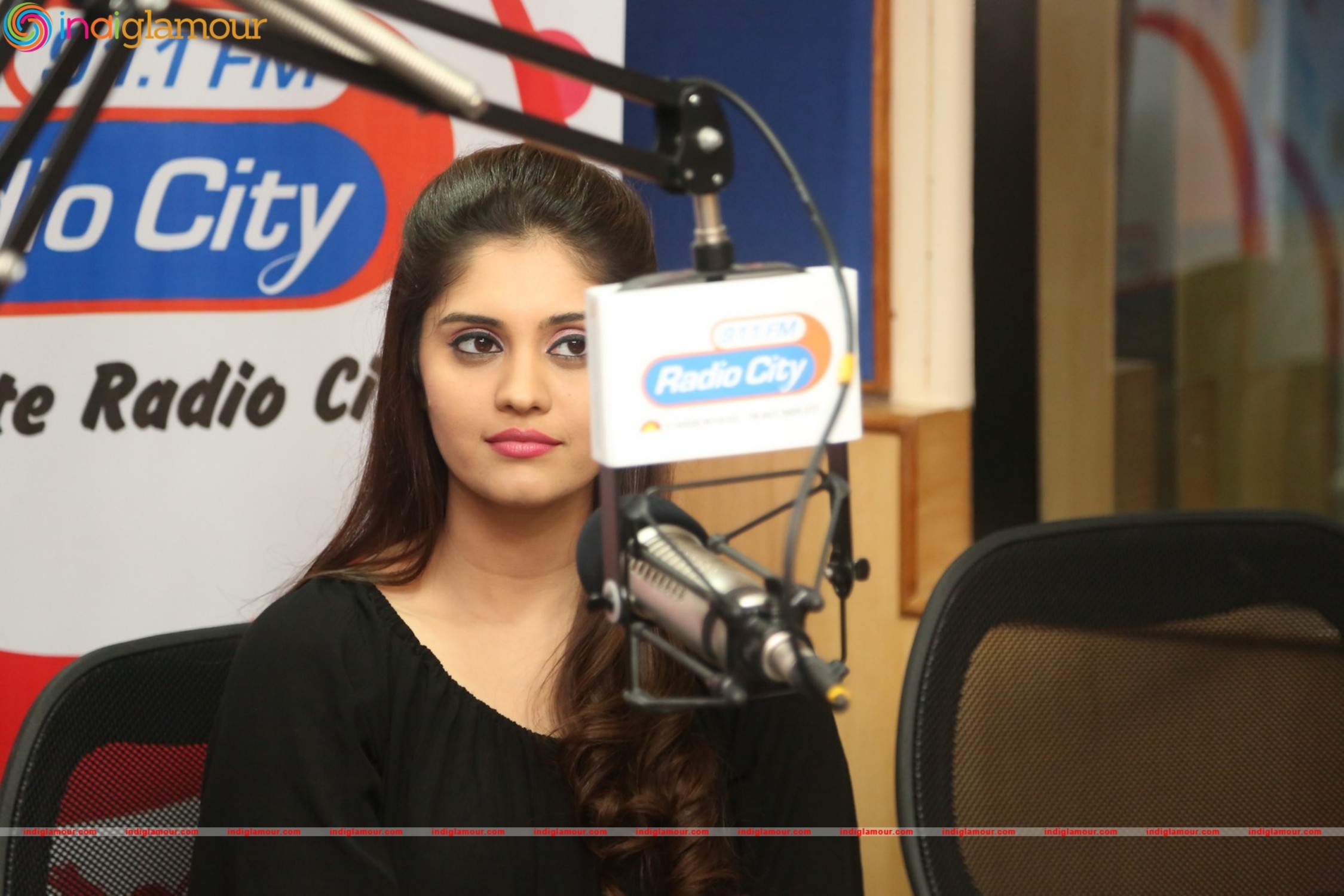 Surabhi Actress hd photo