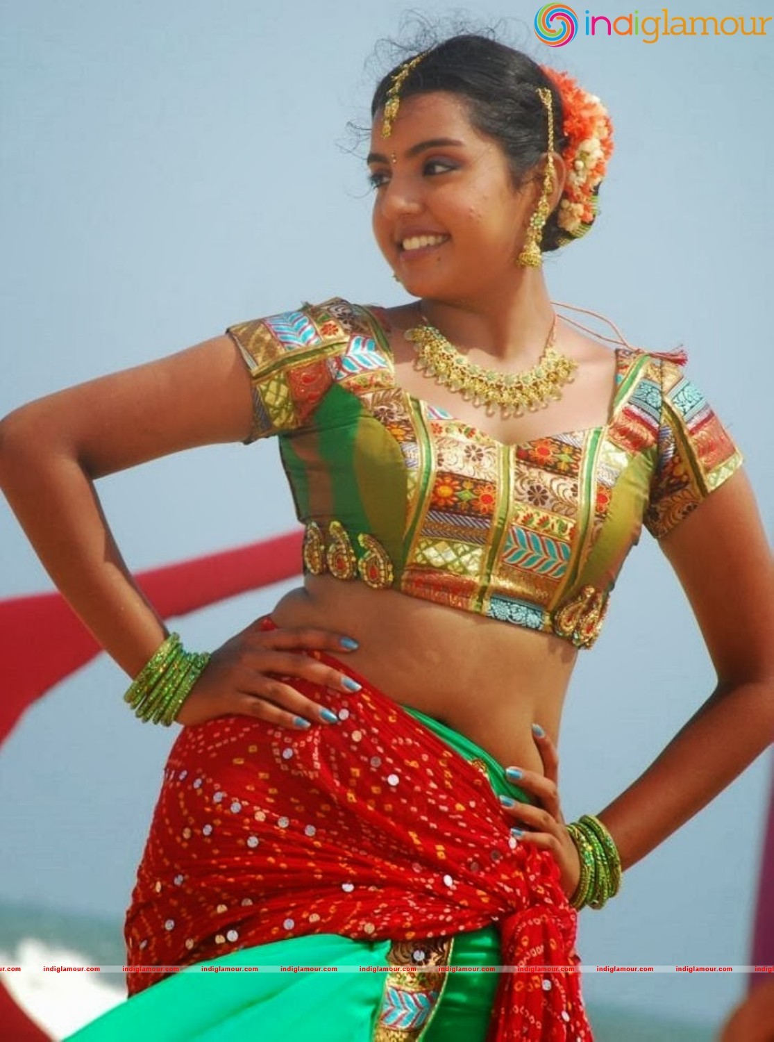 Divya Nagesh Actress hd photo