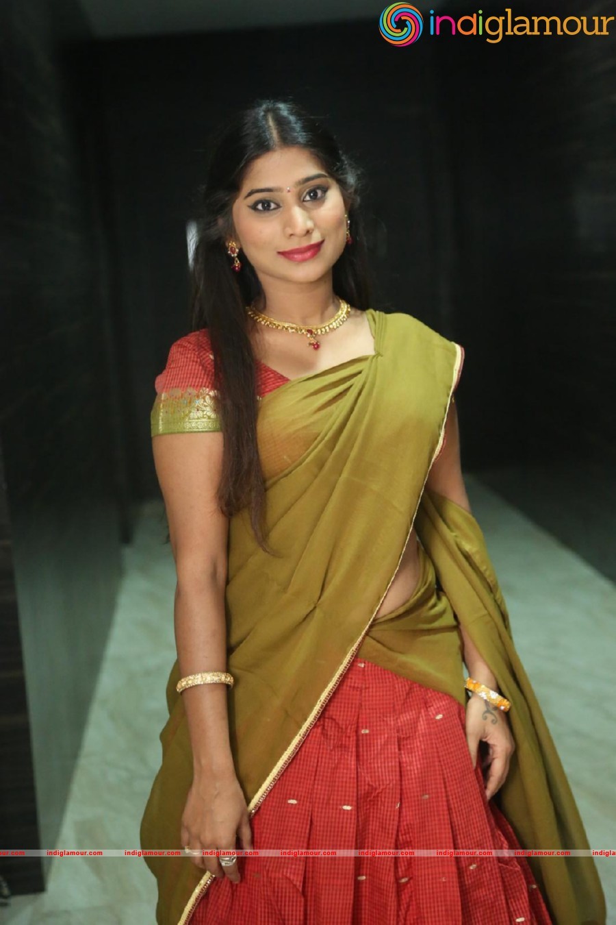 Midhuna Actress hd photo