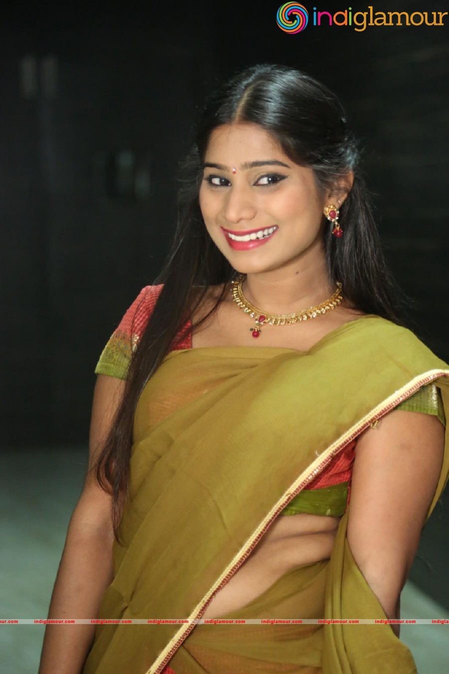 Midhuna Actress hd photo
