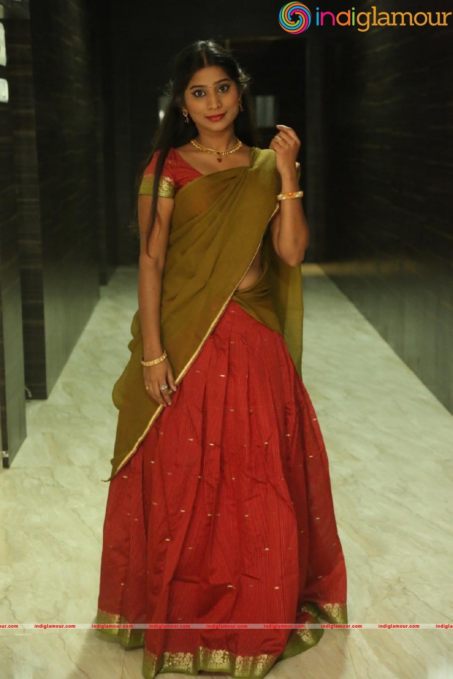 Midhuna Actress hd photo