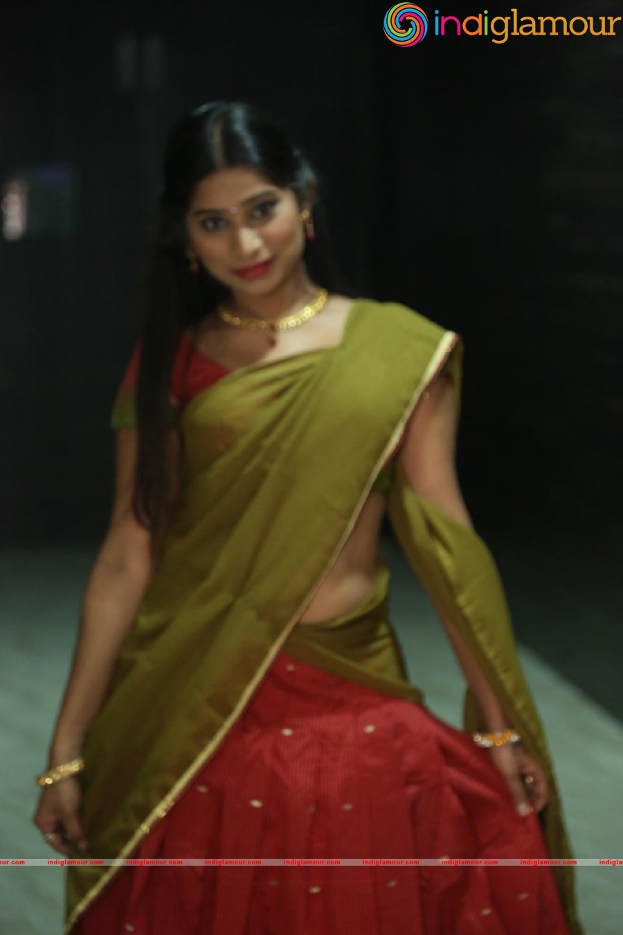 Midhuna Actress hd photo