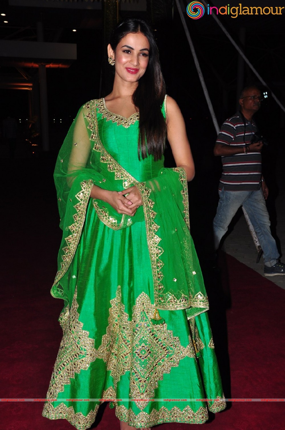 Sonal Chauhan Actress hd photo
