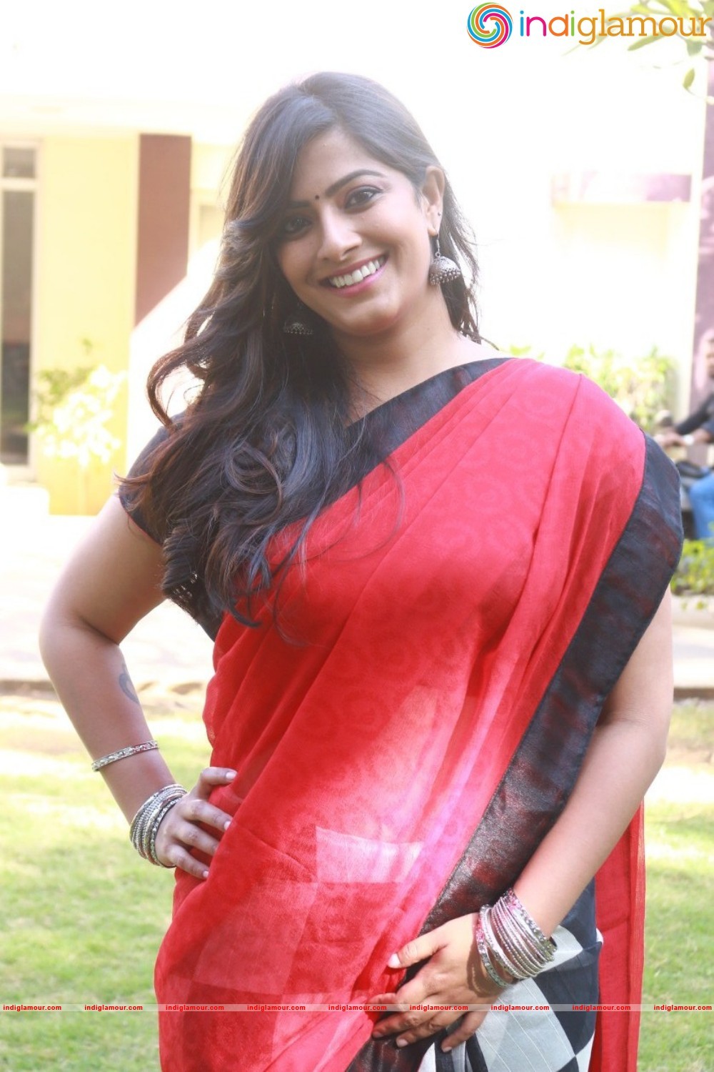 Varalaxmi Sarathkumar Actress hd photo