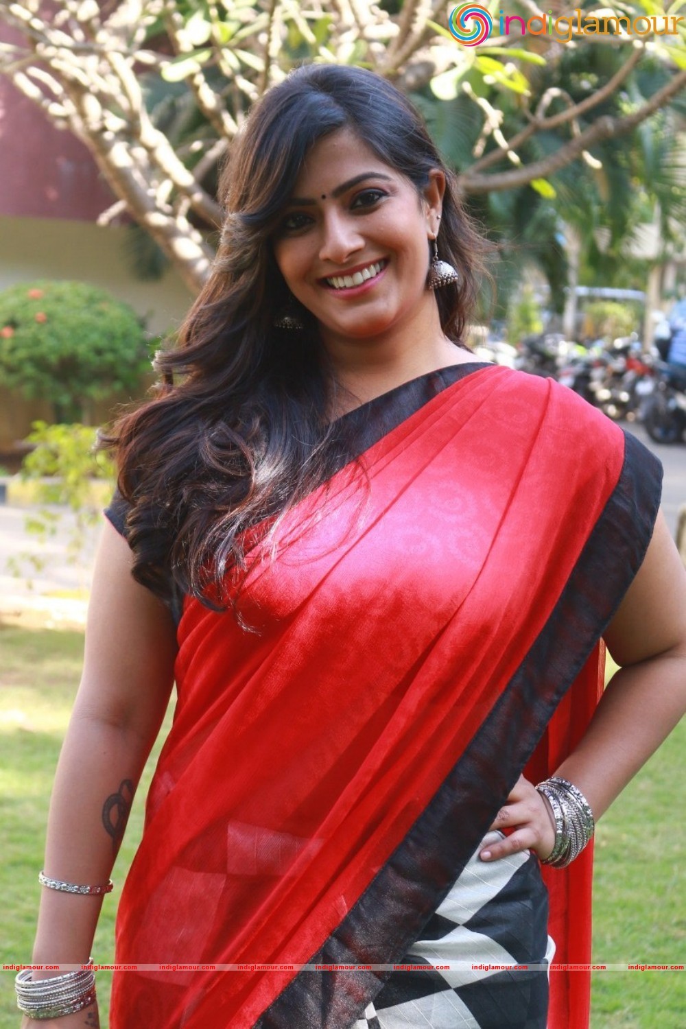 Varalaxmi Sarathkumar Actress hd photo