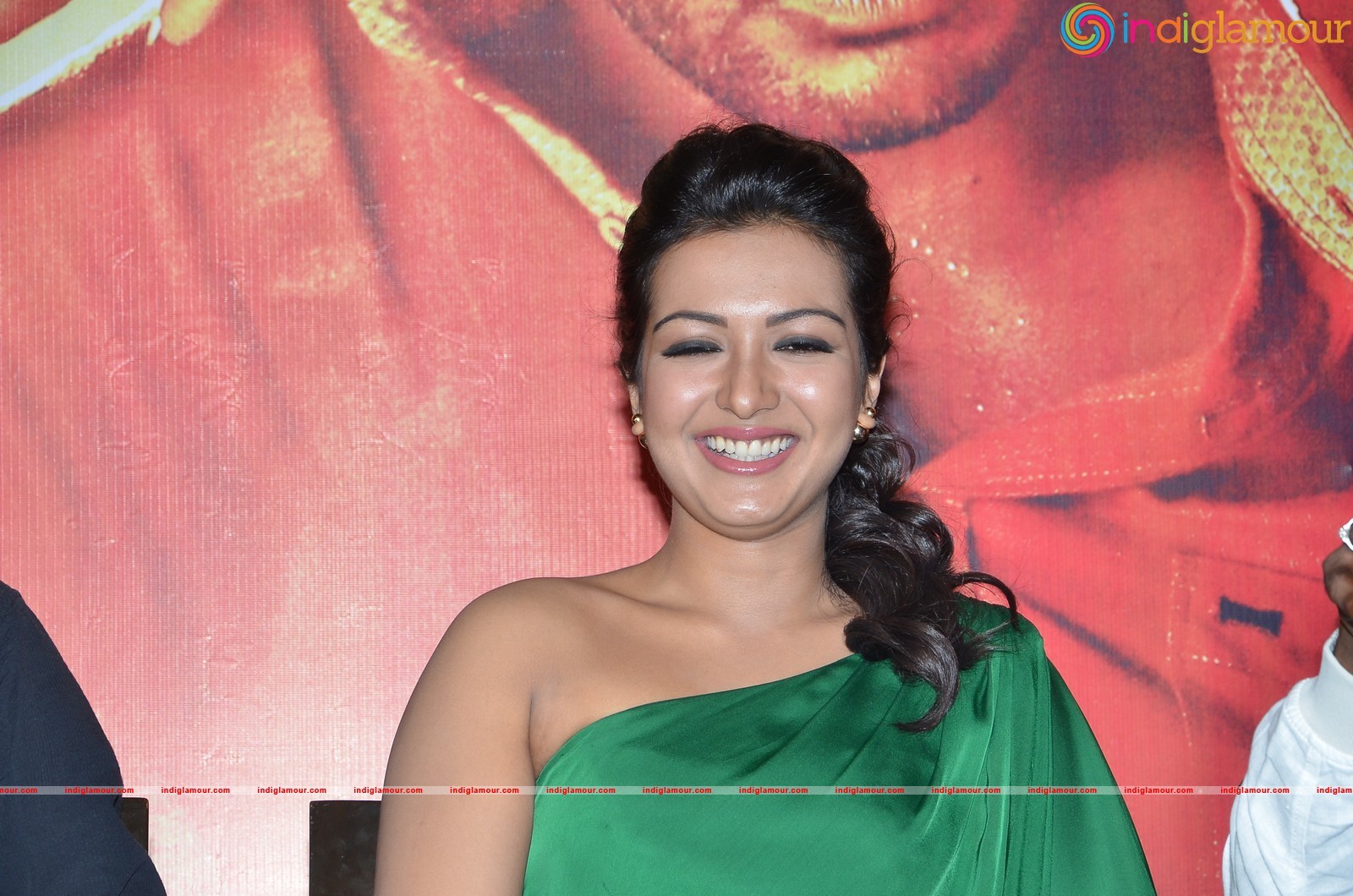 Catherine Tresa Actress hd photo