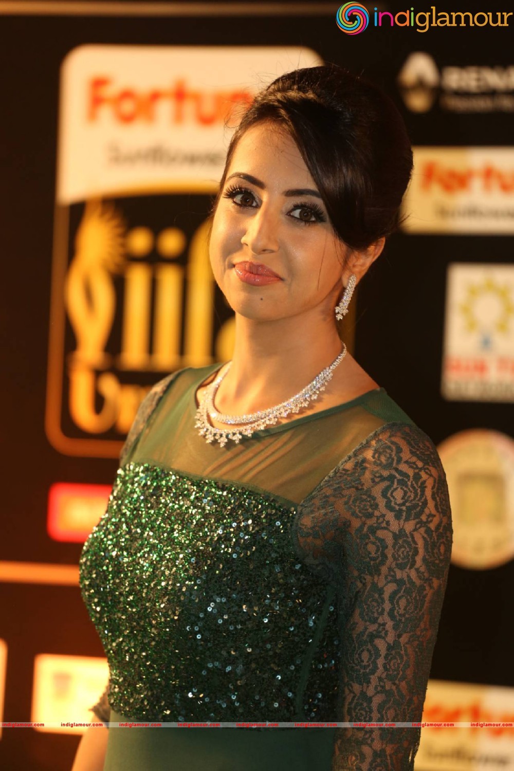 Sanjjanaa Actress hd photo