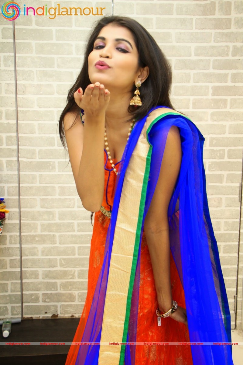 Isha Priyanka Actress hd photo