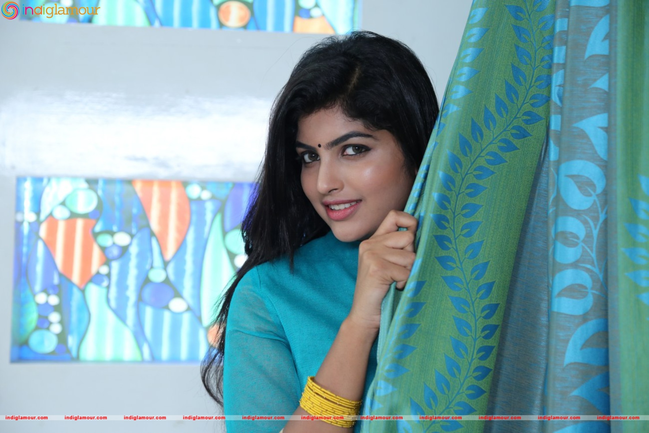 Naina Sarwar Actress hd photo